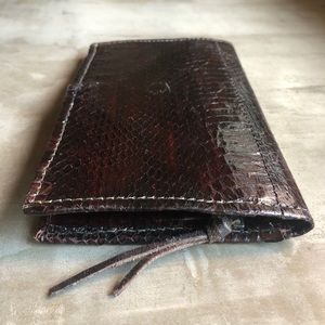 Snakeskin wallet Hato Hasi